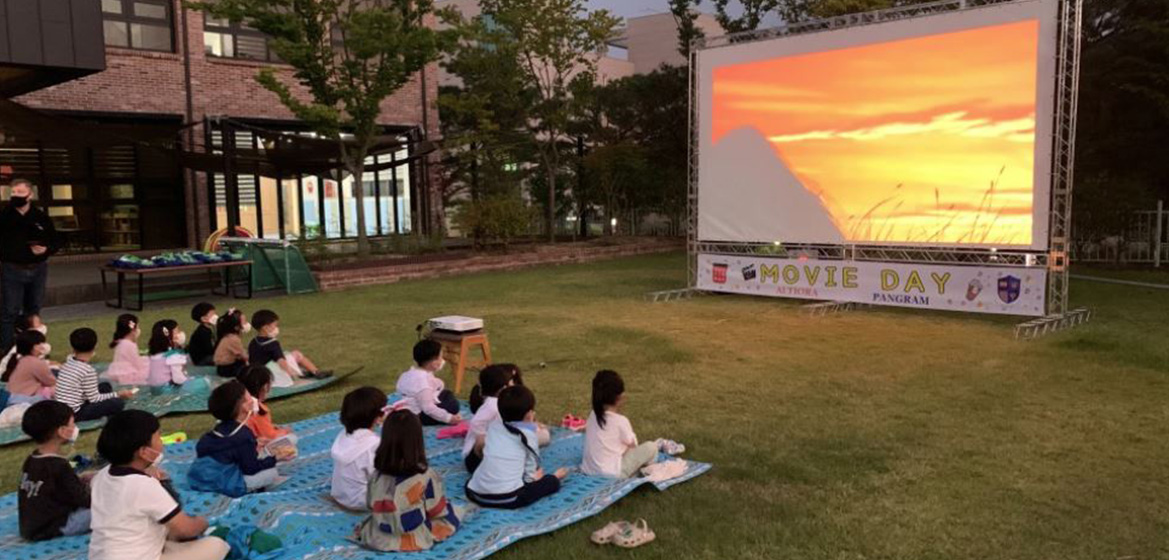 Outdoor movie time in Pyung Taek