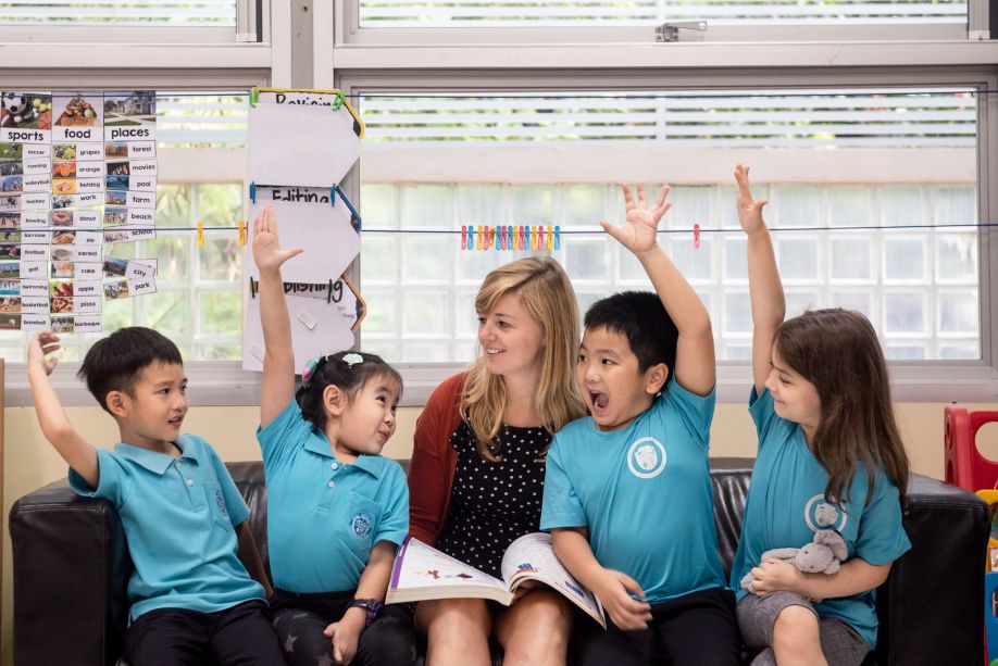 Global English School image