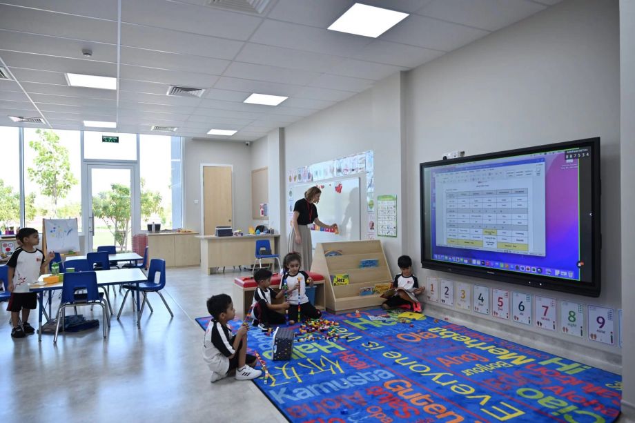 Canadian School Bahrain image