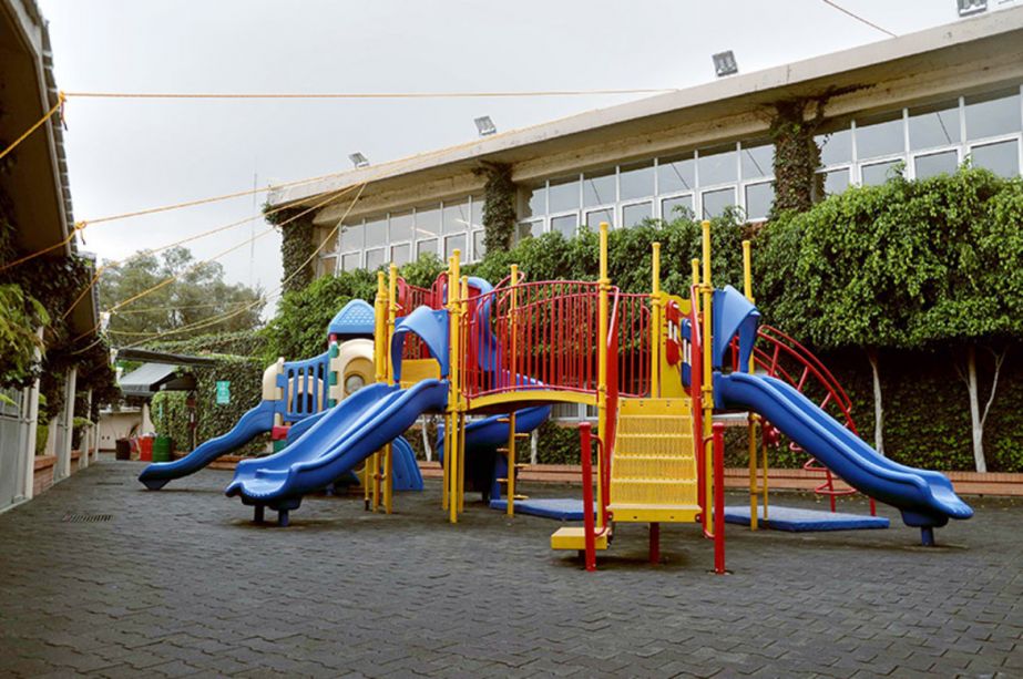Modern American School image