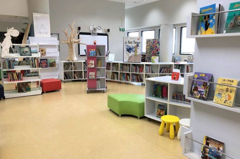 International French School image