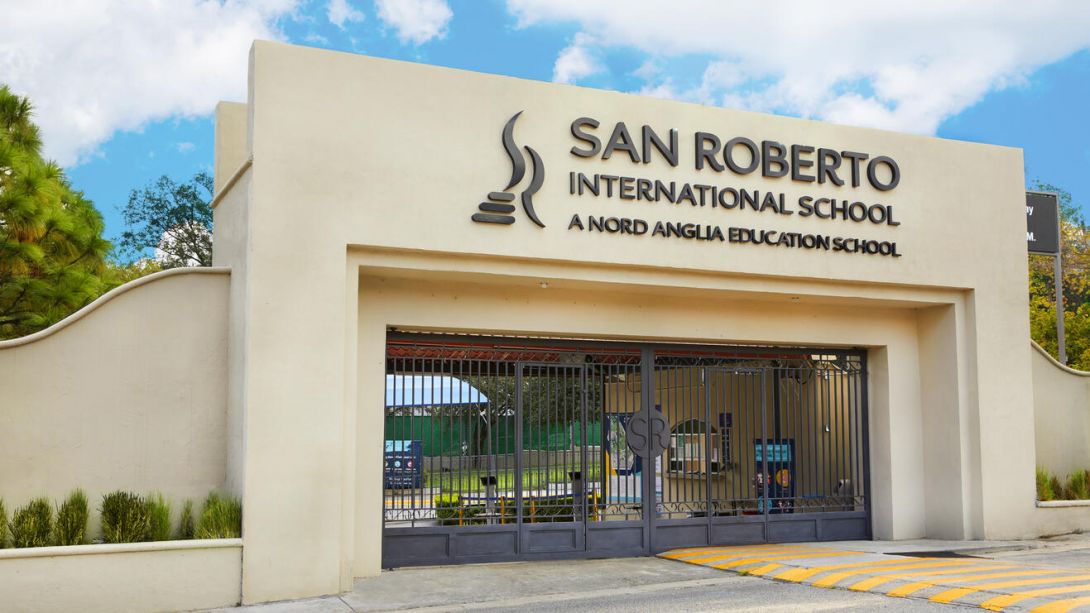San Roberto International School image