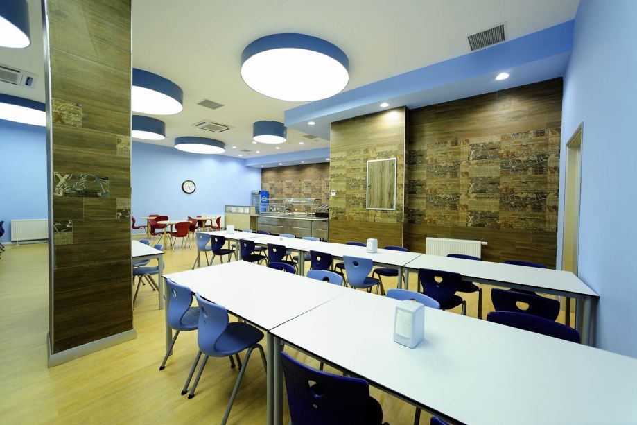 Istanbul International School image