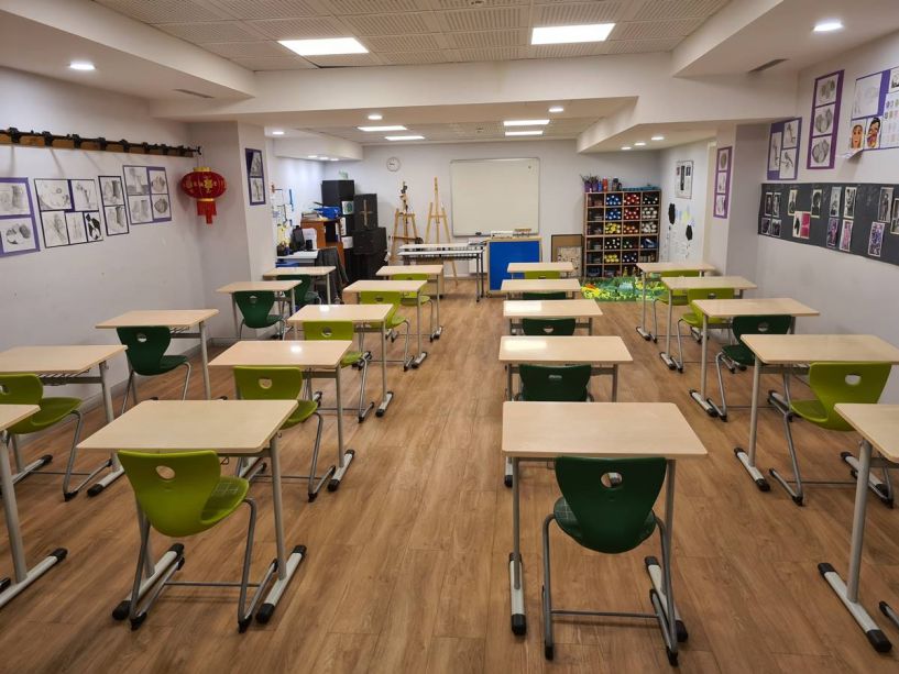 Istanbul International School image